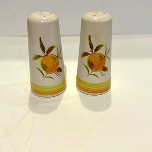 Vintage Harmony House Tangerine salt / pepper shakers